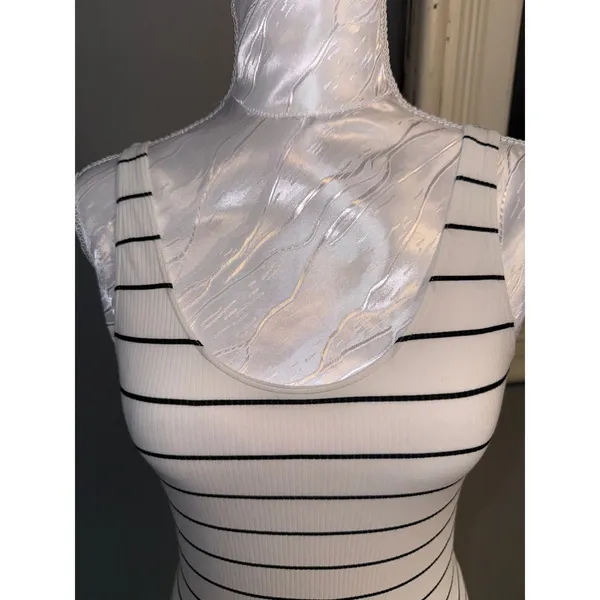 DKNY Seamless Striped Ribbed Tank Bodysuit medium - Image 3