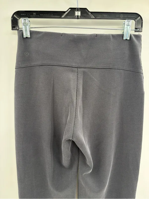 Lululemon women’s workout active Ribbed Softstreme Flared Pant *Regular size 6 - Image 10