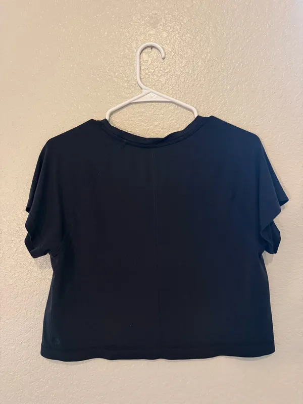 All in Motion Short Sleeve Athletic Crop Tee - Black Size S - Image 3