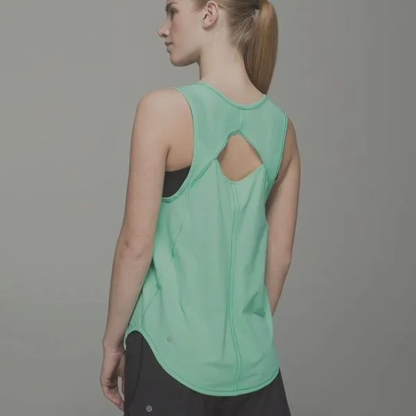 Lululemon Sculpt Tank Size 6 Mint Green Mesh Back Cutout Athletic Running Yoga - Image 2