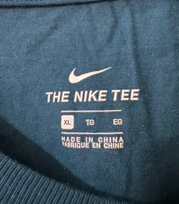 Nike Cropped Tee - Image 3