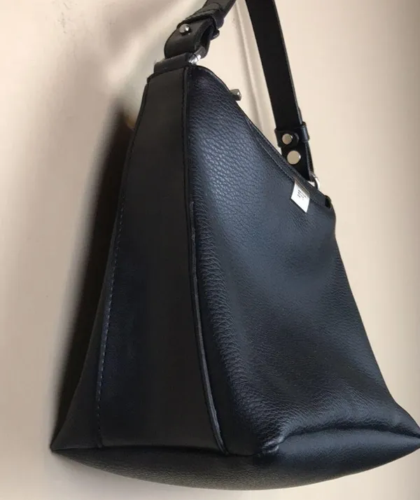 Esprit VTG Y2K Faux Leather Vegan Small Black Carry Hand Bag - Image 3