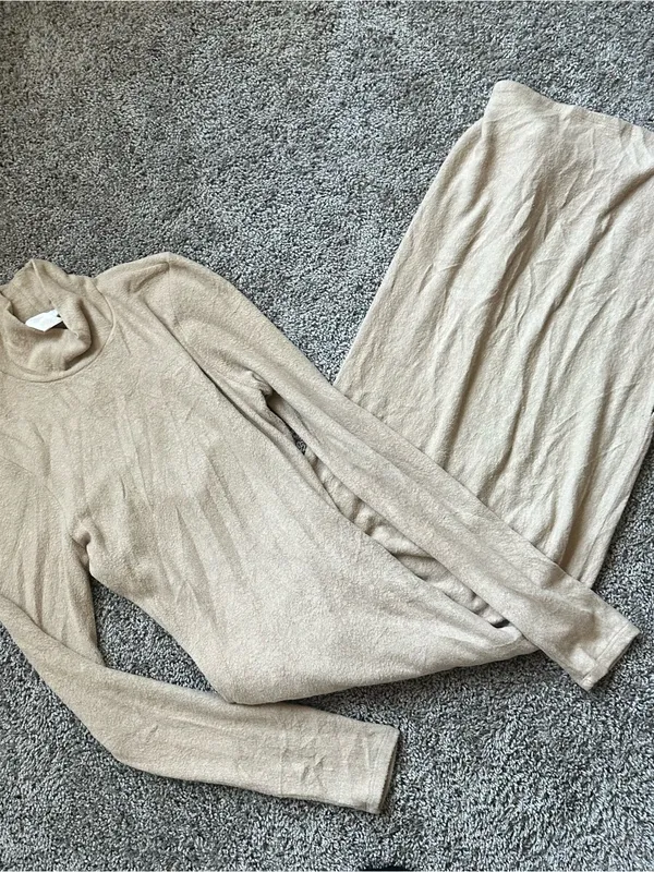 Le Lis Beige Maxi Dress with Back Cutout - Image 2