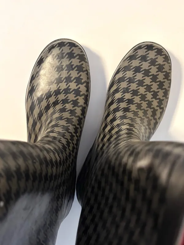 Capelli New York Rubber Wellies Rain Boots Black Grey Houndstooth Womens Size 8 - Image 3