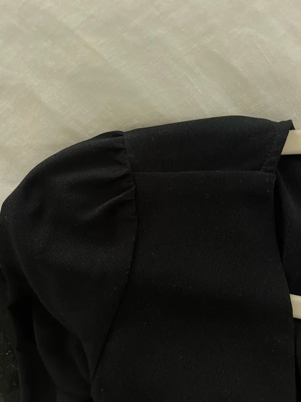 Abercrombie and fitch long sleeve front tie detailing top - Image 9