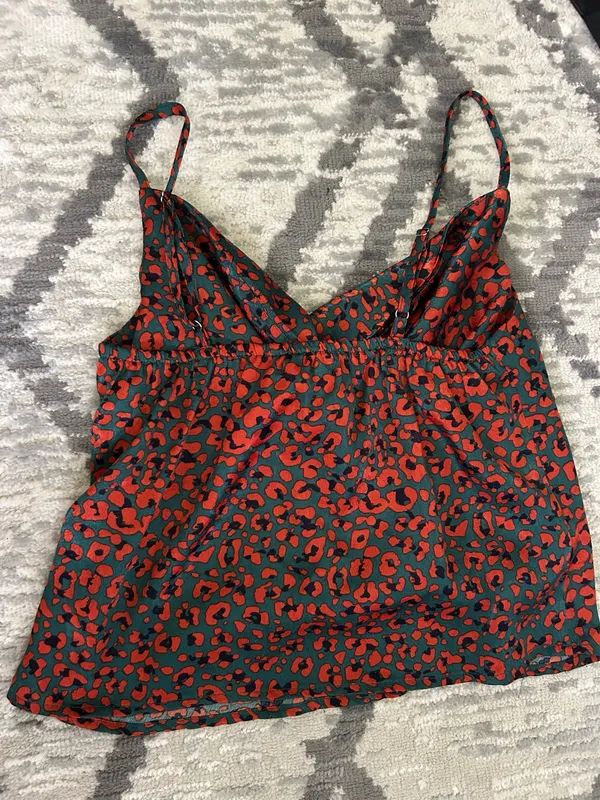 Nasty Gal Top Leopard Print Satin Cowl Neck - Image 3