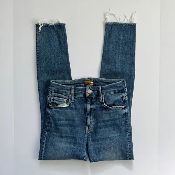 Mother High Waisted Looker Ankle Fray Jeans Walking on Coals Size 24 - Image 2