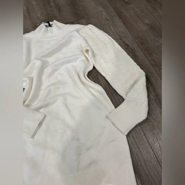 Steve Madden White Long Sleeve Sweater Dress - Image 9