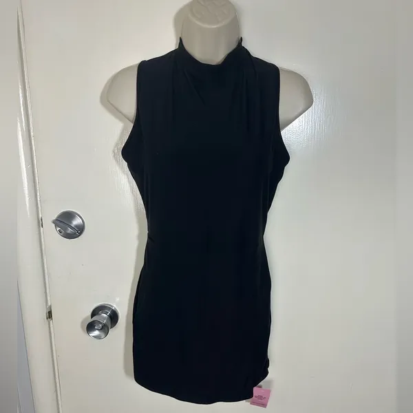 PrettyLittleThing Black Sleeveless Mini Dress - Image 2