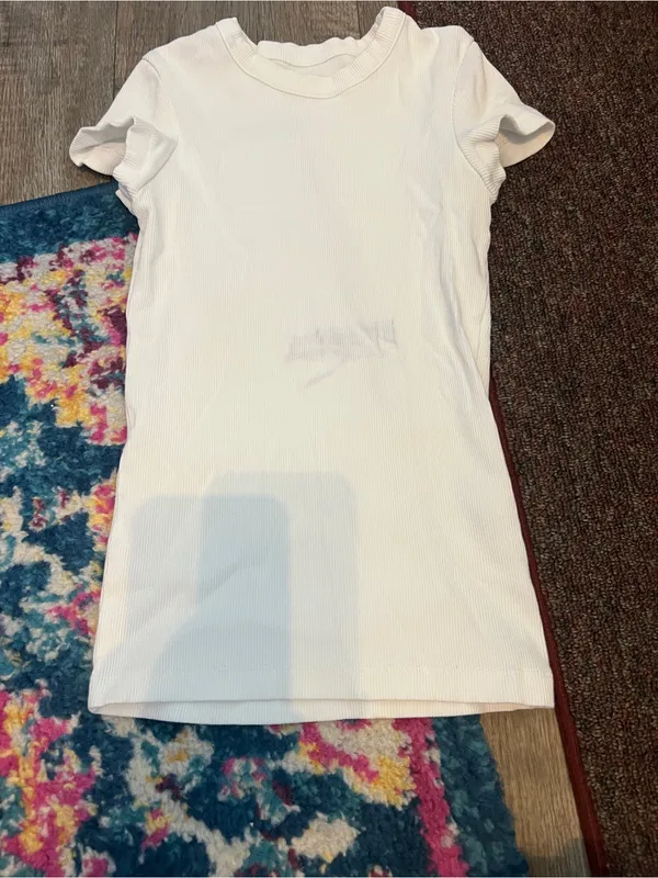 Djerf Avenue xxs white tee - Image 4