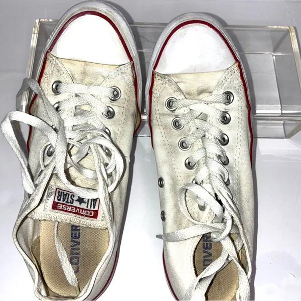 Converse Unisex White and Red Sneakers - Image 9