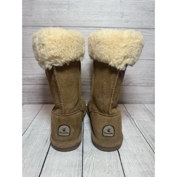 Bearpaw Women's Tall Brown Suede Boots! Size 9 sherpa-lined, casual, fashion - Image 4