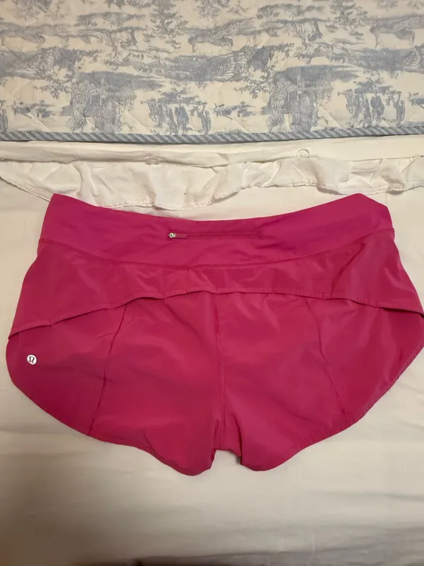 Lululemon Shorts 2.5" Speed Up - Image 2