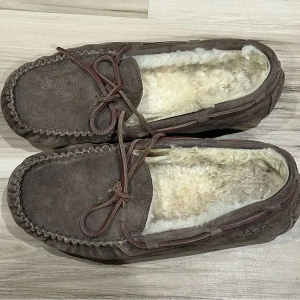 Ugg Australia Brown and Tan Slippers Women’s 8 - Image 5