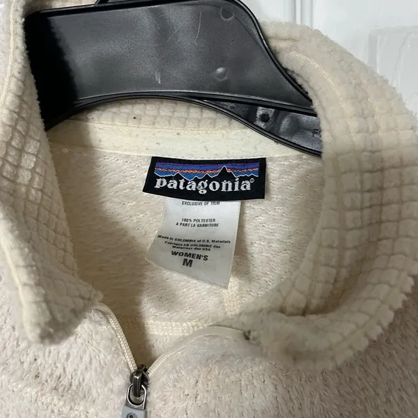 Vintage Patagonia Jacket - Image 9