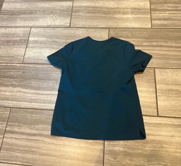 Figs sz L Scrub Top - Image 2
