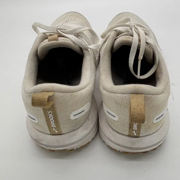 Brooks Revel 6 White Tan Running Shoes Womens 9 - Image 5