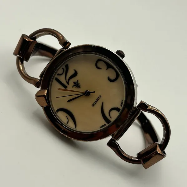 Metallic Brown Exaggerated Stainless Steels Women's Quartz Watch Working Gold - Image 3