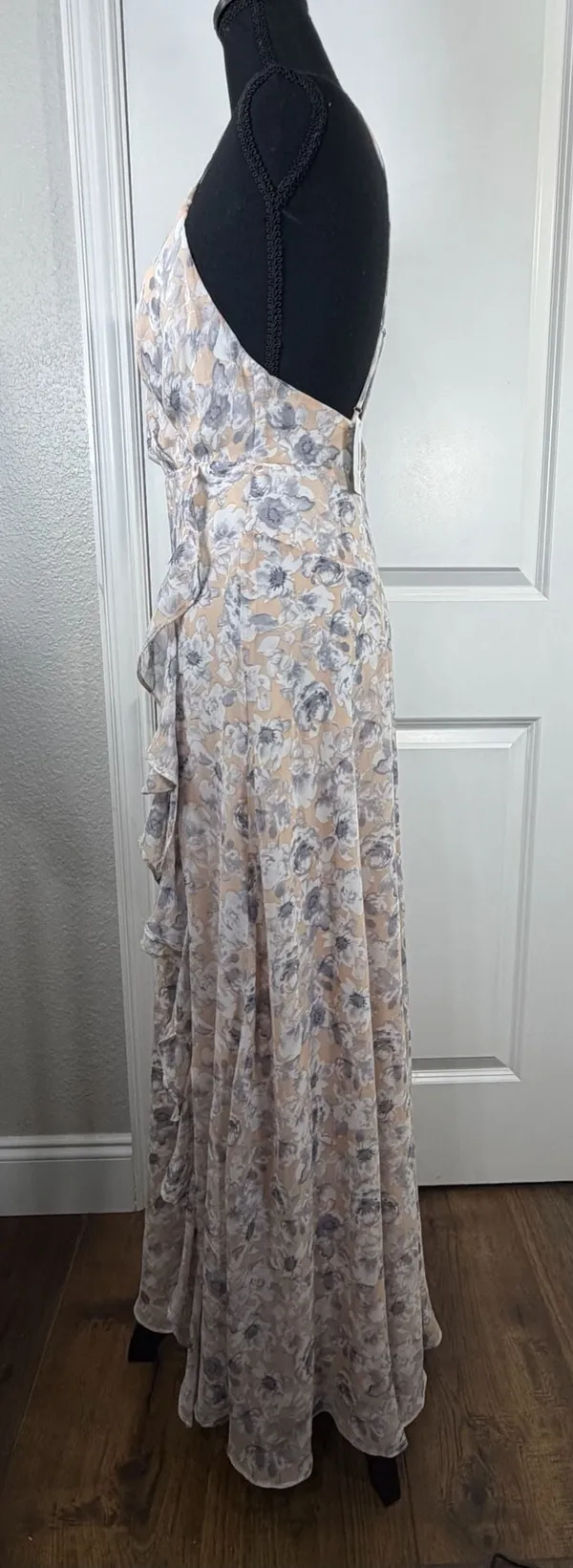 ASTR the Label Holland Maxi Dress in Peach Grey Floral Size S - Image 6