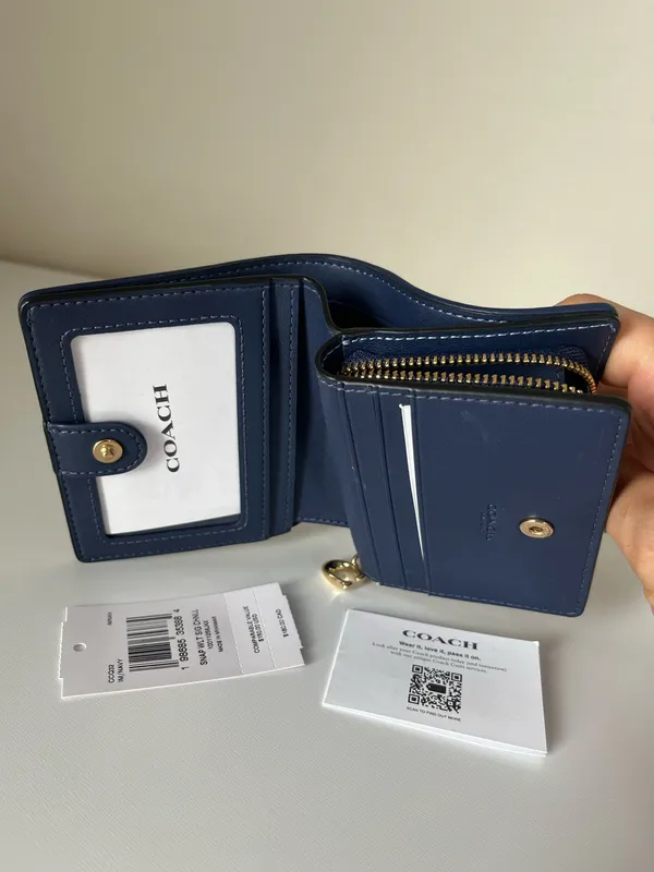 Coach Snap Wallet In Signature Chenille - Image 5