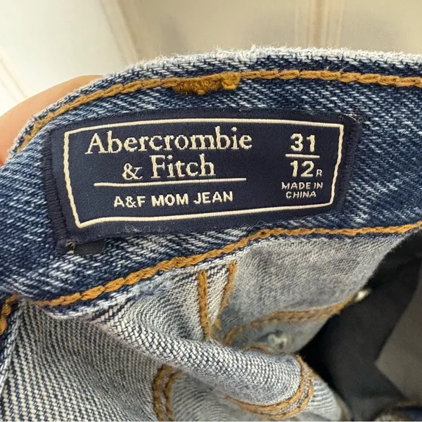 Abercrombie & Fitch Mom Jean High Rise Distressed Medium Wash Blue 31 12 - Image 7