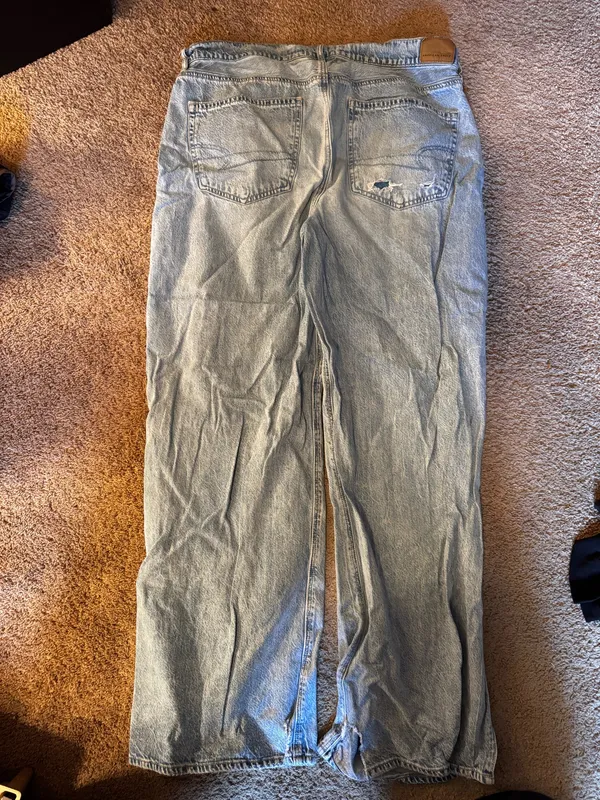 American Eagle Jeans - Image 4