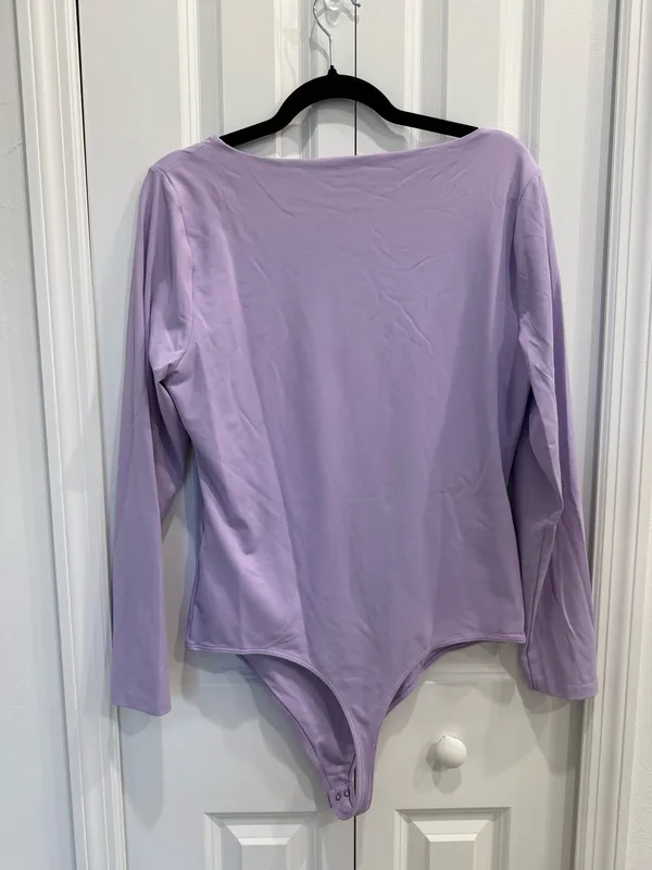 Abercrombie & Fitch Long-Sleeve Seamless Fabric Soft Squareneck Bodysuit - Image 3