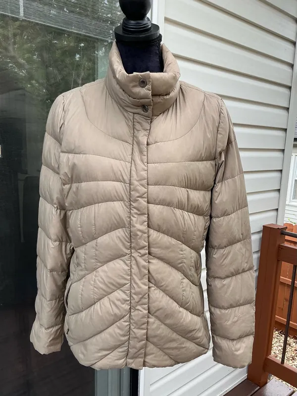 Women's Quilted Puffer Jacket in Beige - Lightweight Warmth🍁🍂 - Image 5