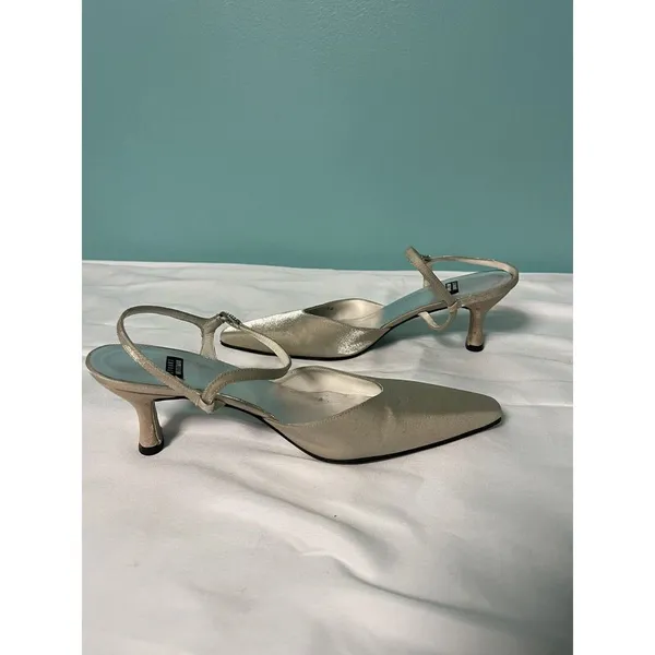 Stuart Weitzman Glistening Pointed Toe Ankle Strap Heels Beige Size 7.5M S-256‎ - Image 9