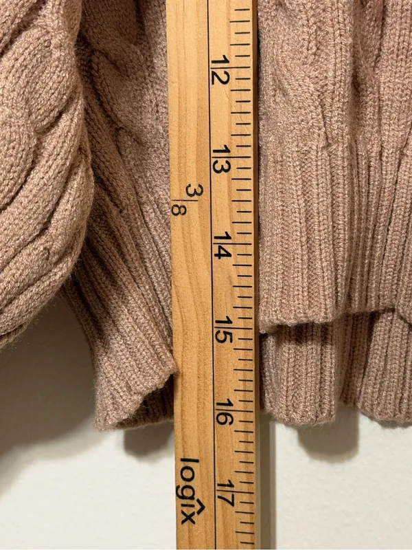 Altar’d State Cable-knit cropped crew-neck sweater size medium tan brown - Image 8