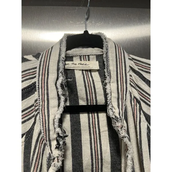 We The Free Women'S Button Front Flowy Shirt Jacket Stripe Medium M - Image 4