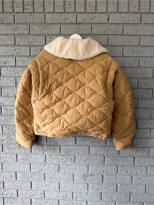ASTR The Label Nadine Quilted Faux Shearling Jacket Tan Size Medium - Image 7