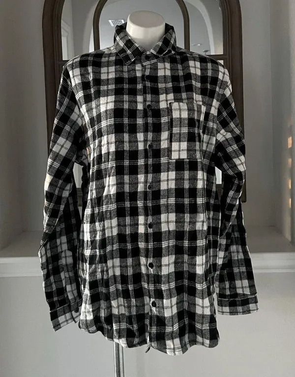 Boohoo Black/White Flannel Oversized Shirt, Size XL New w/Tag - Image 4