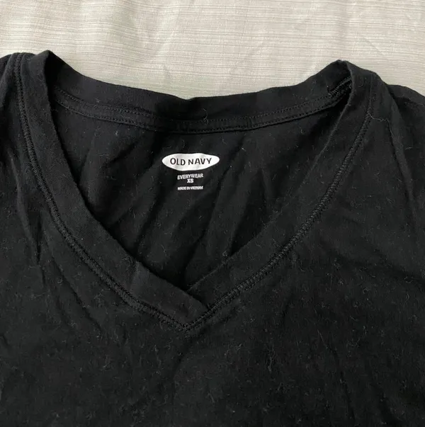 Old Navy Black V Neck Shirt - Image 4