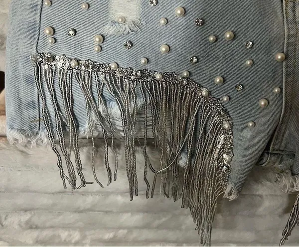NEW Pearl Rhinestone Silver Sequin Fringe Distressed Denim Shorts SZ L - Image 2
