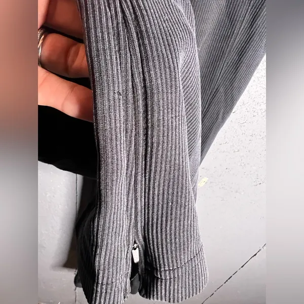 Lululemon Brushed Softstreme Ribbed Zip Flared Pant 32.5" Black.  Size 2 - Image 8