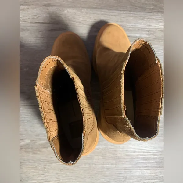 Dolce Vita Chelsea Boots Heels Caster Suede Chestnut Brown Winter New Size 8 - Image 9