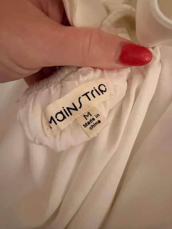 Main Strip White mini dress with scalloped neckline and cut-out details, size M - Image 3