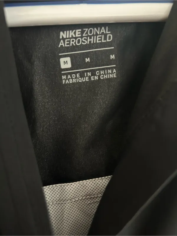 Nike Zonal Aeroshield Running Jacket Water Repellent Size Medium EUC Packable - Image 5