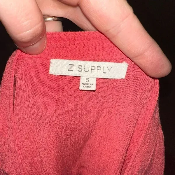 Z Supply S textured tie front coral pink button down beachy top - Image 3