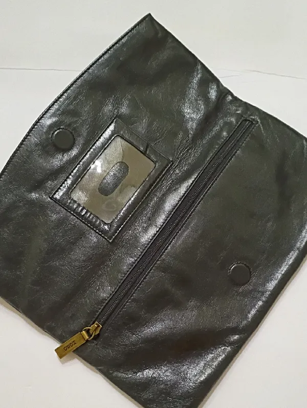 Hobo International Black Leather Clutch with Gold Ring Accent - Image 4
