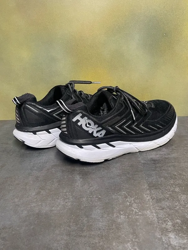Hoka One One Clifton 4 Women's Black & White Running Shoes Size 9.5B - Image 13