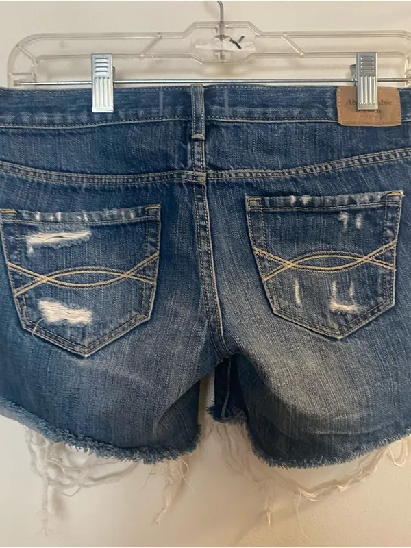 Abercrombie & Fitch Womens Blue Denim Shorts Size 0 29 29” Distressed Cut Off - Image 5