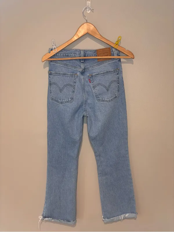 LEVI’S Ribcage High Rise Light Blue Light Wash Straight Leg‎ Women's Jeans Sz 27 - Image 2