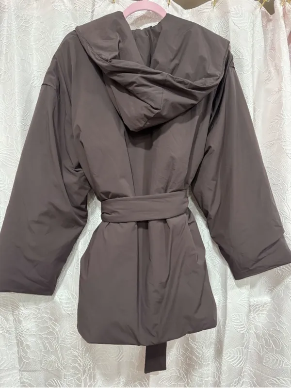 🤎✨ NikeSKIMS Woven Nylon Wrap Coat | Phoenix | L | NWT ✨🤎 (GAR) - Image 4