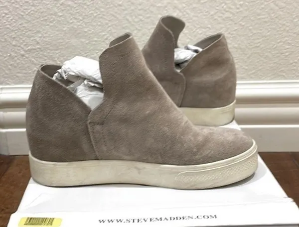 Steve Madden Taupe Suede Wrangle Booties - Image 5