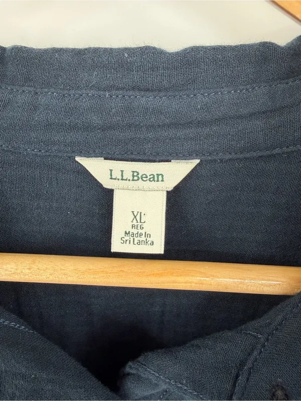 L.L. Bean cloud gaze cotton navy crinkle cover up button front shirt women’s XL - Image 2
