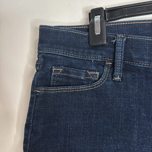 Abercrombie & Fitch Women’s Low Rise Jean Shorts Dark Wash Roll Cuffs Size 12 - Image 4