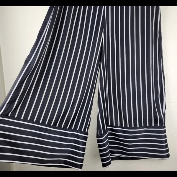 Lovers + Friends- Chica Cropped Stripe culotte Pants - Image 11