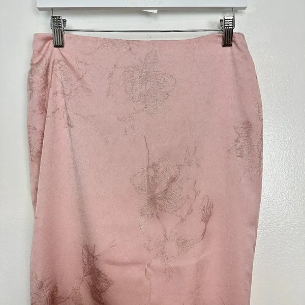 HOUSE OF CB Luisette Floral Satin Midi Skirt in Pink Metallic Size Small - Image 7